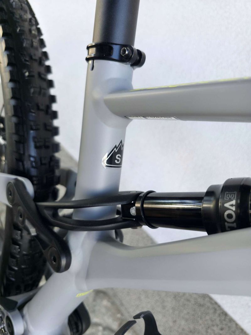 Horské kolo Specialized Stumpjumper Comp Alloy M5 2020 29″