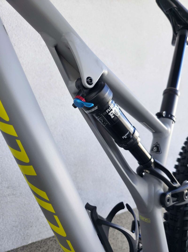 Horské kolo Specialized Stumpjumper Comp Alloy M5 2020 29″