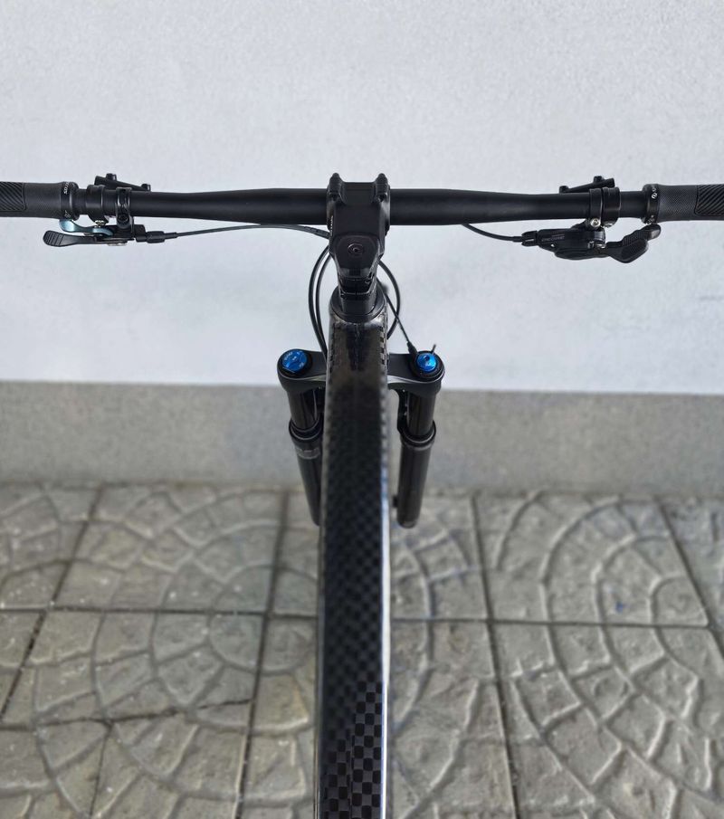 Horské kolo Leonardi Factory Racing DARKLITE Carbon 29″