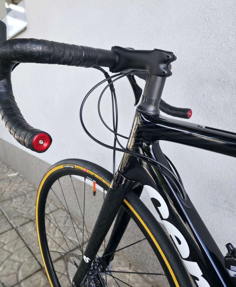 Silniční kolo Cervélo Caledonia Carbon 2022