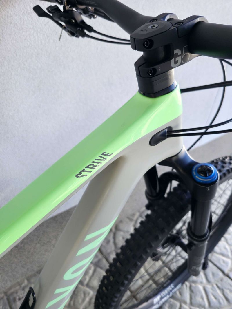 Horské kolo Canyon Strive CF 7.0 Carbon 2021 29″