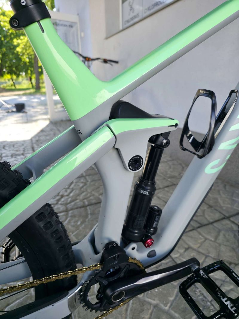 Horské kolo Canyon Strive CF 7.0 Carbon 2021 29″