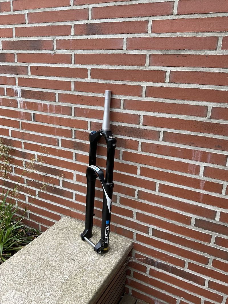 SR Suntour Durolux 36 EQ PCS Boost
