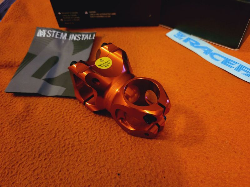 Nový Predstavec Race Face Turbine R35