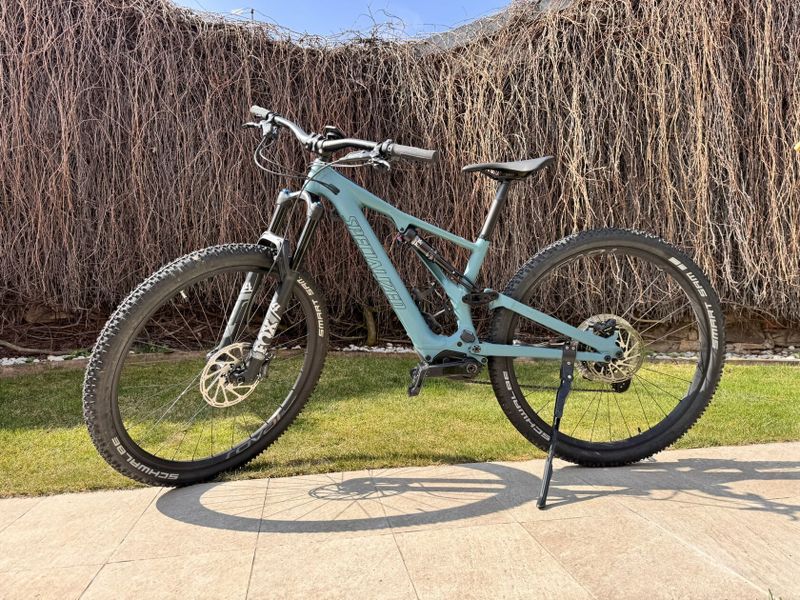 Celoodpružené nadupané elektrokolo Specialized Levo SL Comp - vel. S