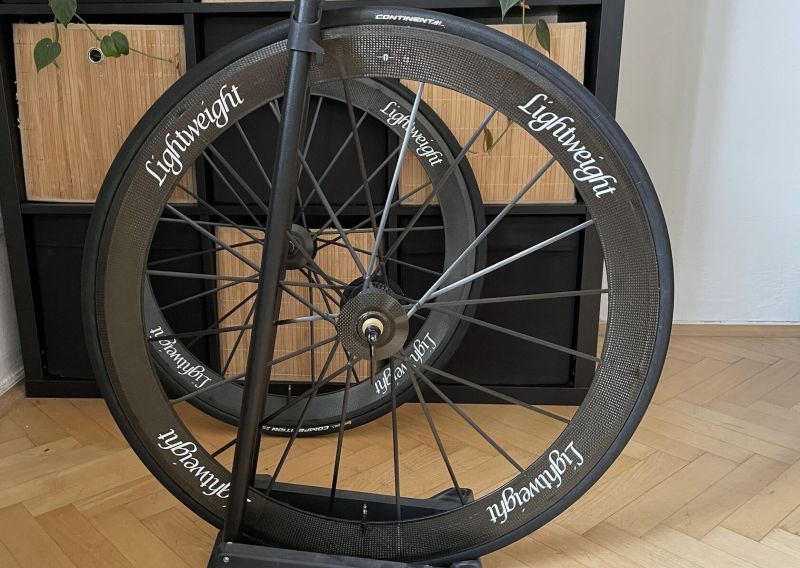 Lightweight Standard 3 / Shimano Sram 11s / galusky Continental