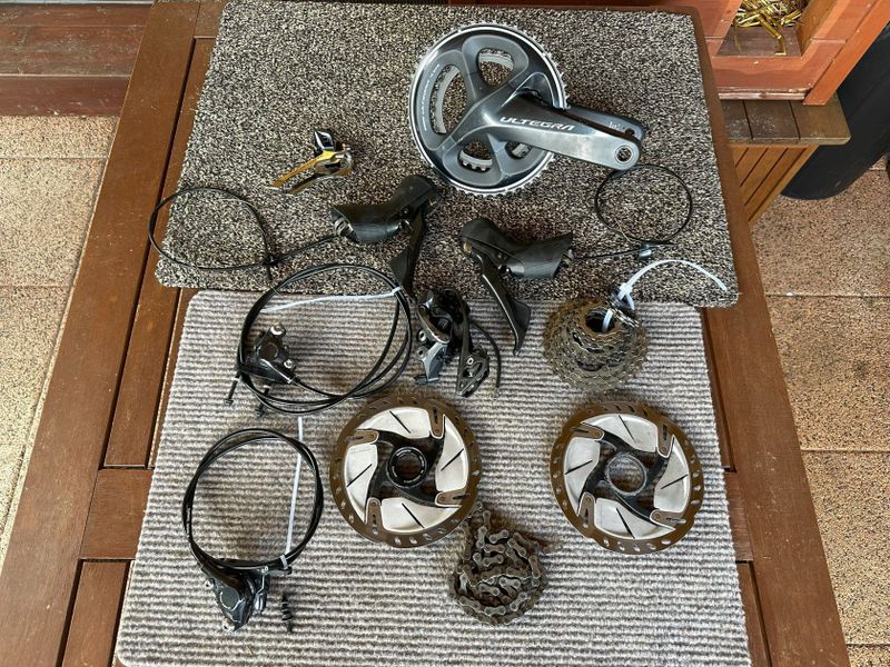 Komplet sada Shimano Ultegra R8000 11s