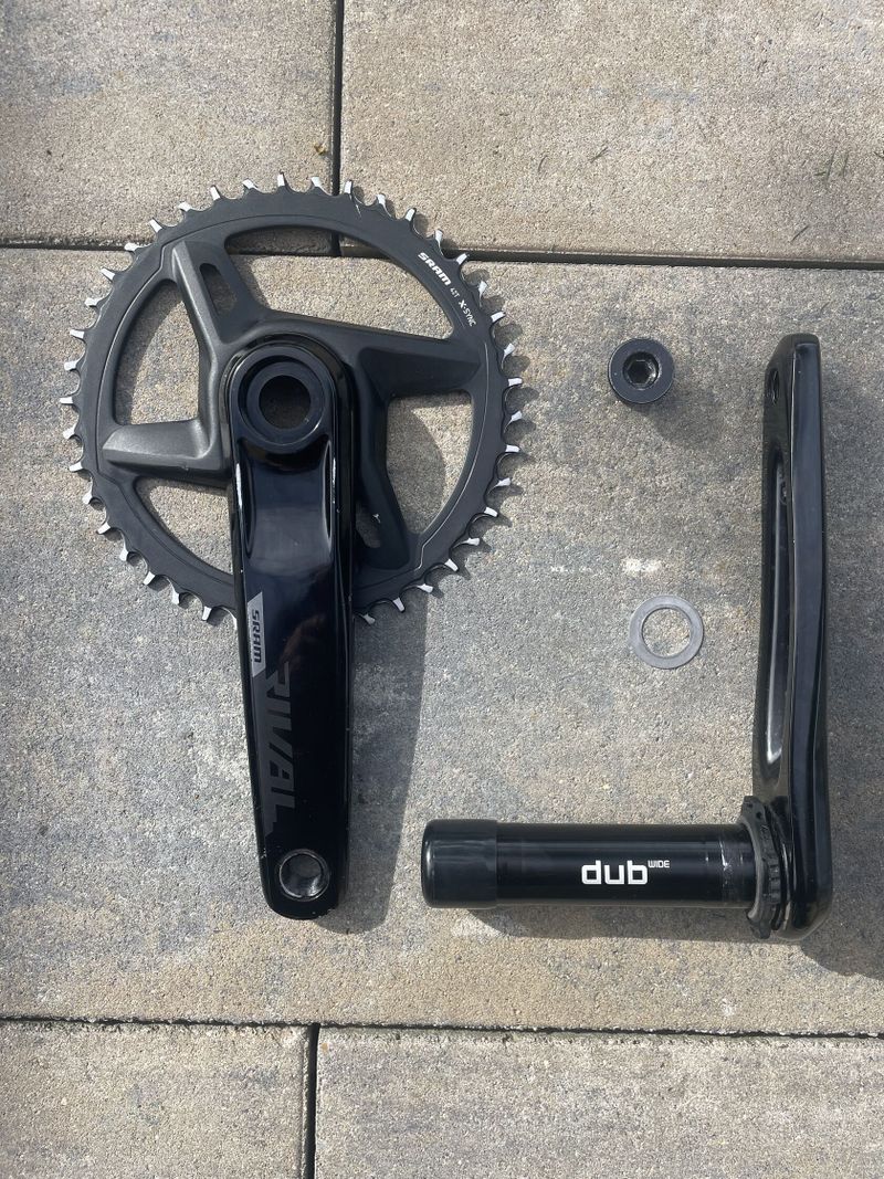 Sram Rival AXS XPLR Gravel sada