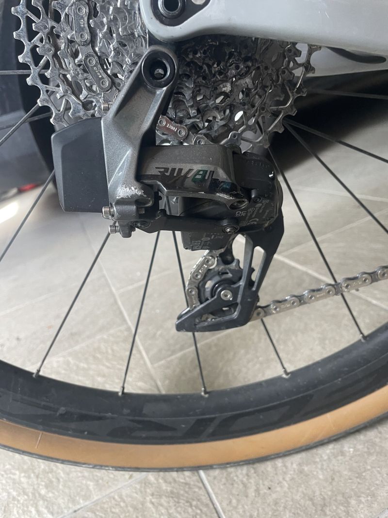 Sram Rival AXS XPLR Gravel sada