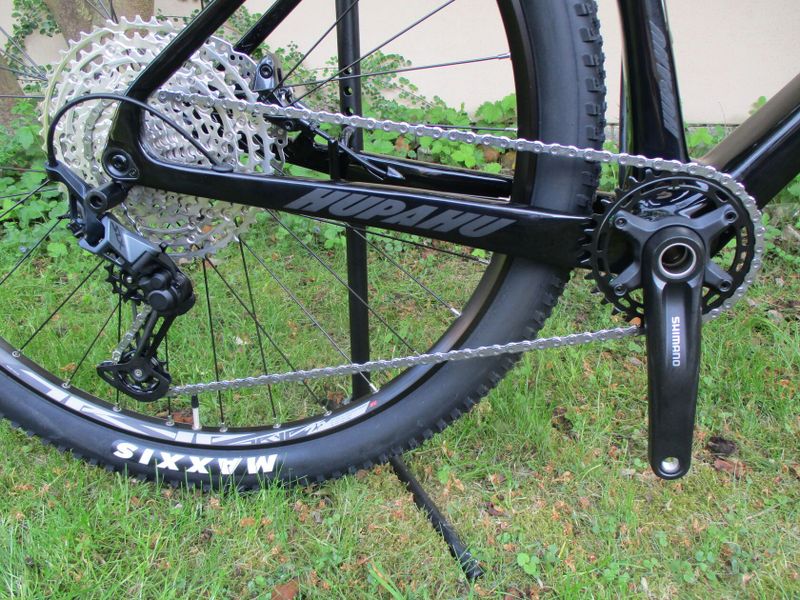 Nové 29" karbonové kolo na rámu Apache Hupahu 21", SLX/Deore 1x12, vzduch. vidlice Rock Shox Recon
