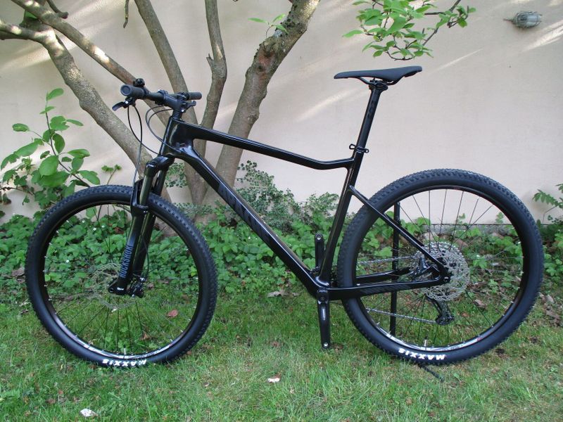 Nové 29" karbonové kolo na rámu Apache Hupahu 21", SLX/Deore 1x12, vzduch. vidlice Rock Shox Recon