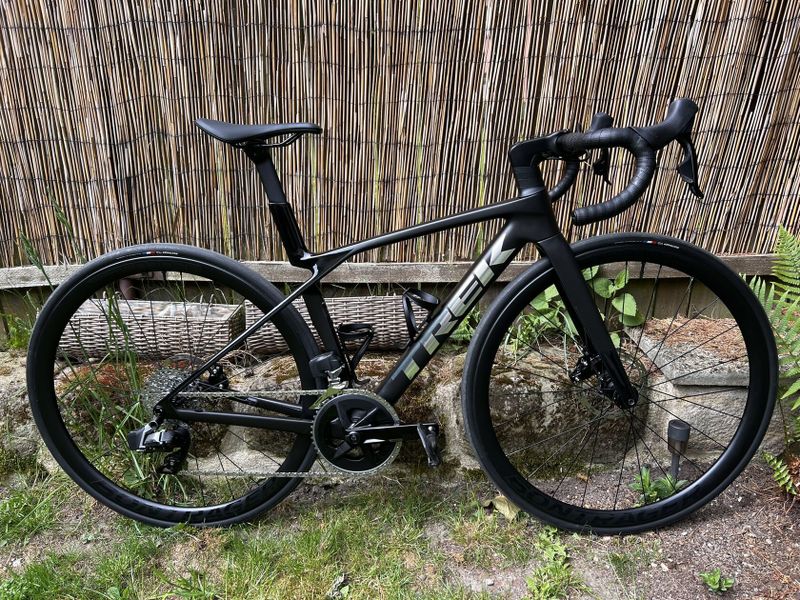 Trek Madone SL 6 AXS Gen 8 - XS - zánovní