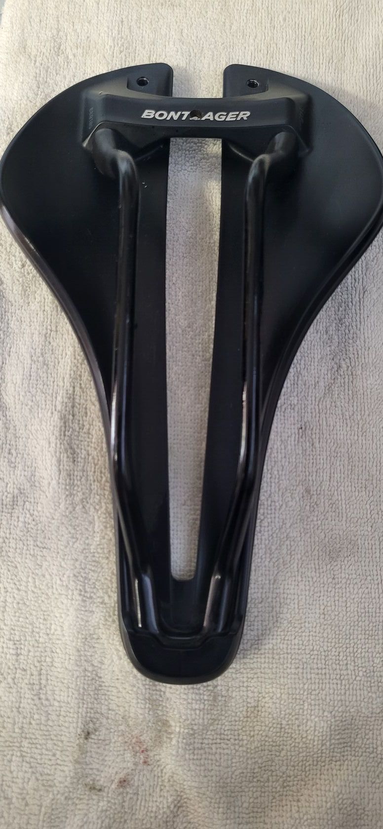 Prodám sedlo Bontranger carbon