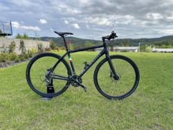 Colnago Impact 2019 – Shimano Deore & Schwalbe G-One, najeto 600 km, TOP stav
