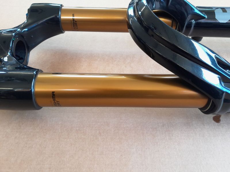 Vidlice Fox 38 Factory Grip2 27.5" 170mm