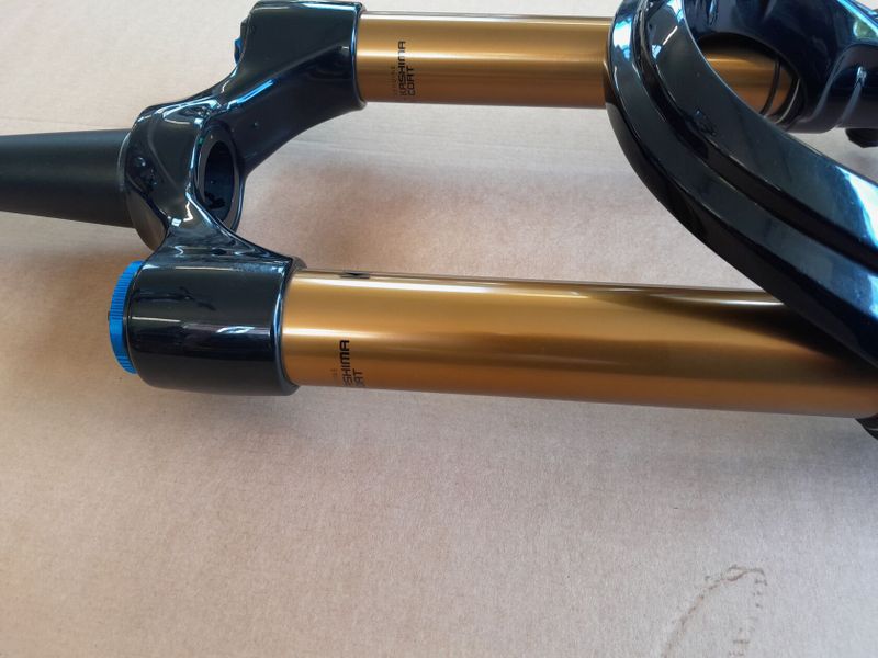 Vidlice Fox 38 Factory Grip2 27.5" 170mm