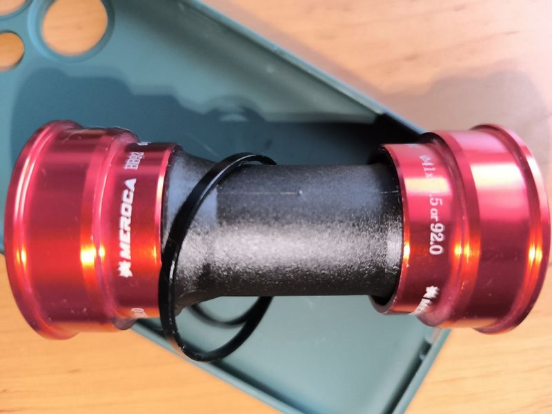 BB92 MTB Press Fit Bottom Bracket 41mm 24mm