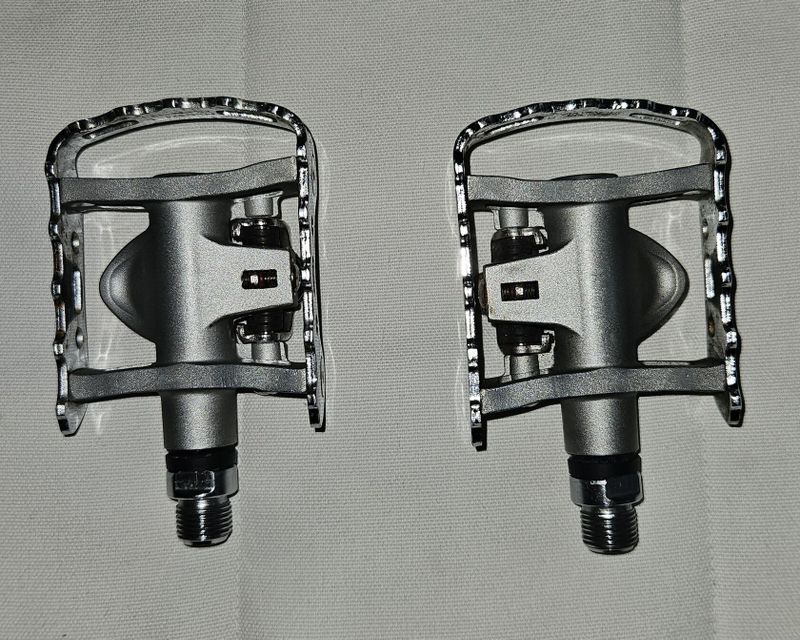 Pedály Shimano PD-M324