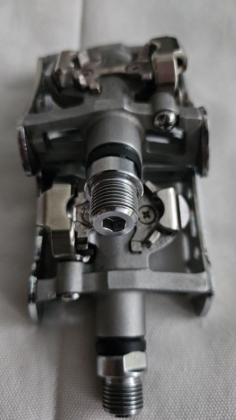 Pedály Shimano PD-M324