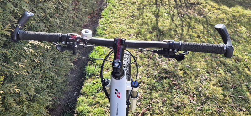Prodám karbonové MTB kolo Ghost Nila 3 velikost M 