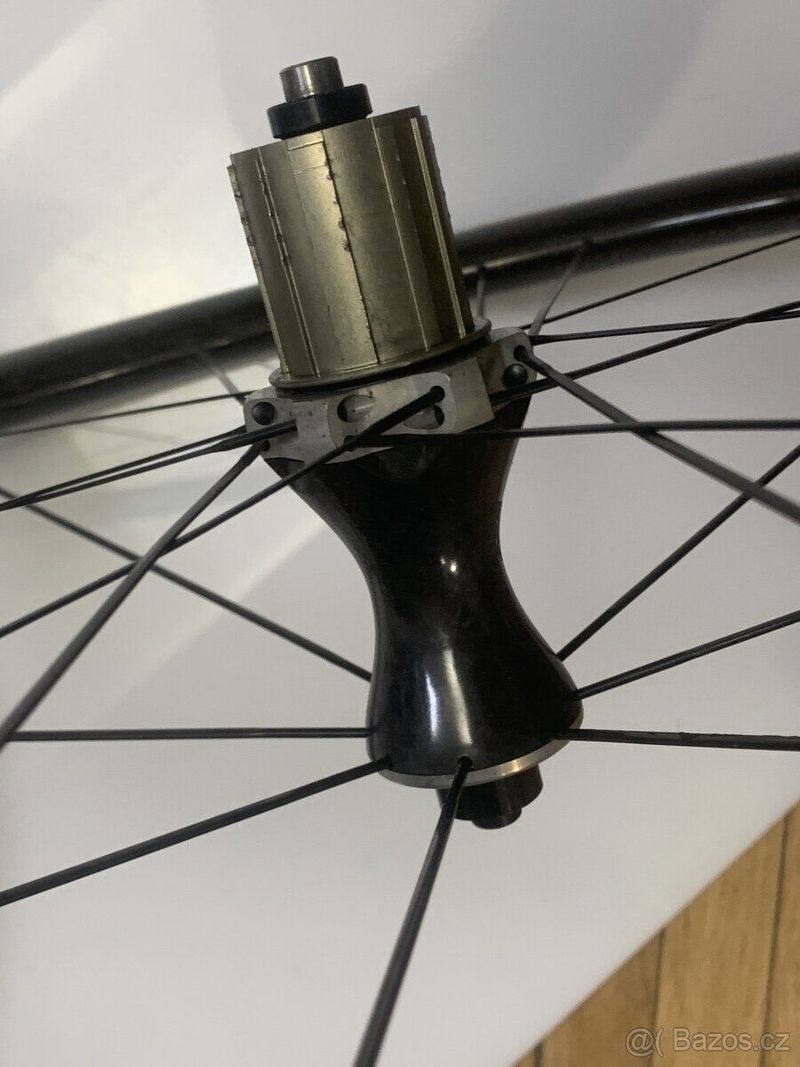 Karbonová kola Corima 32 S1 a Corima 32 WS+