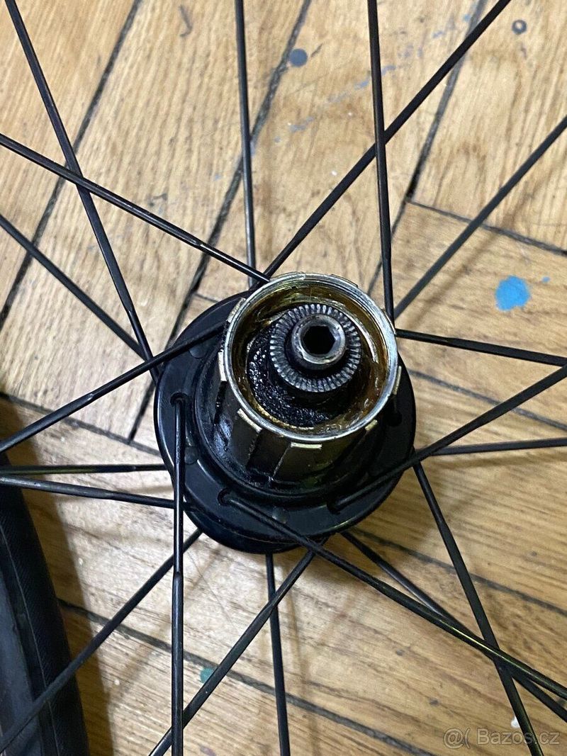 Karbonová kola Corima 32 S1 a Corima 32 WS+
