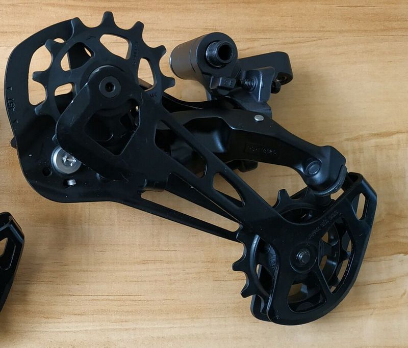 Přehazovačka Shimano XT 12s