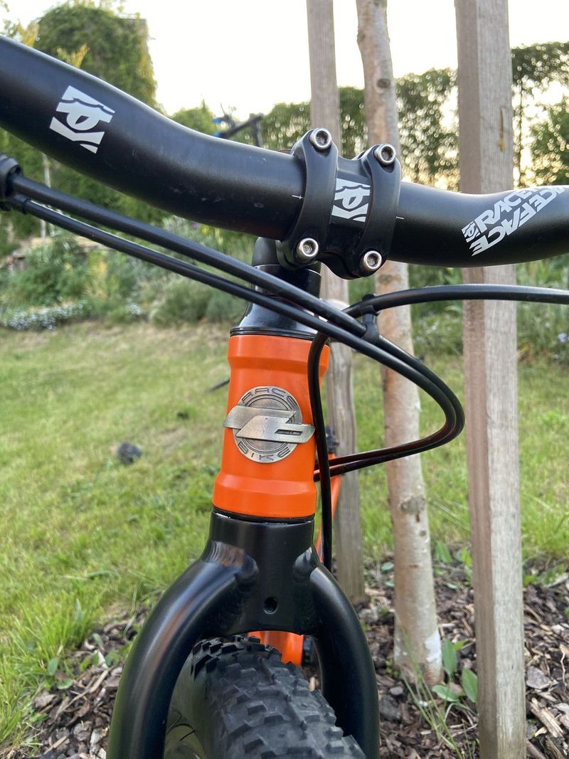 Pomeranč se valí do světa - RB KID 125