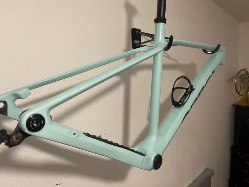 Karbonový rám ORBEA ALMA rok 2022, barva Ice Green, velkost M, TOP STAV !!!