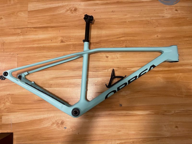 Karbonový rám ORBEA ALMA rok 2022, barva Ice Green, velkost M, TOP STAV !!!