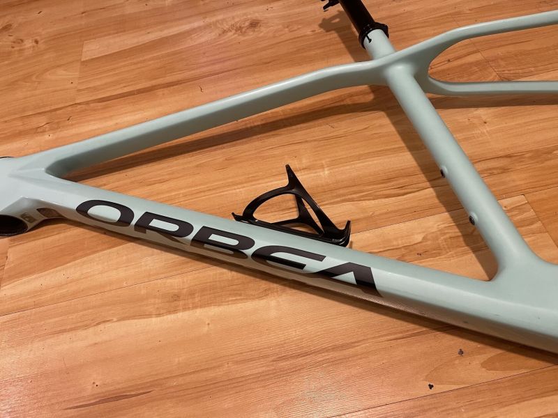 Karbonový rám ORBEA ALMA rok 2022, barva Ice Green, velkost M, TOP STAV !!!