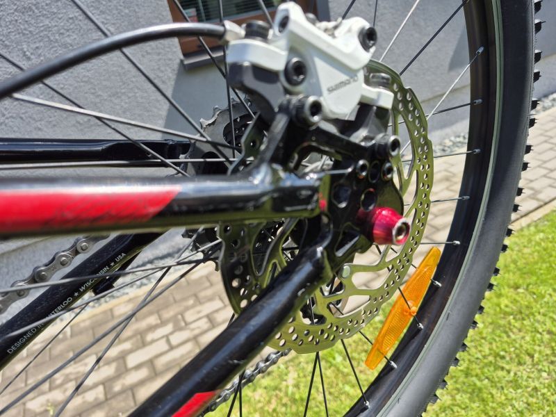 Lehké dětské kolo TREK Superfly 24