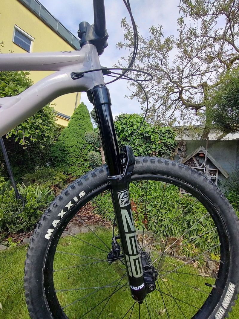 Specialized status 2021 S4