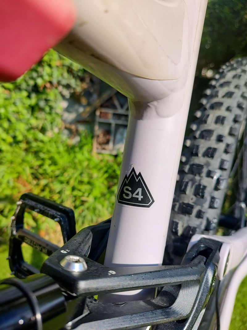 Specialized status 2021 S4