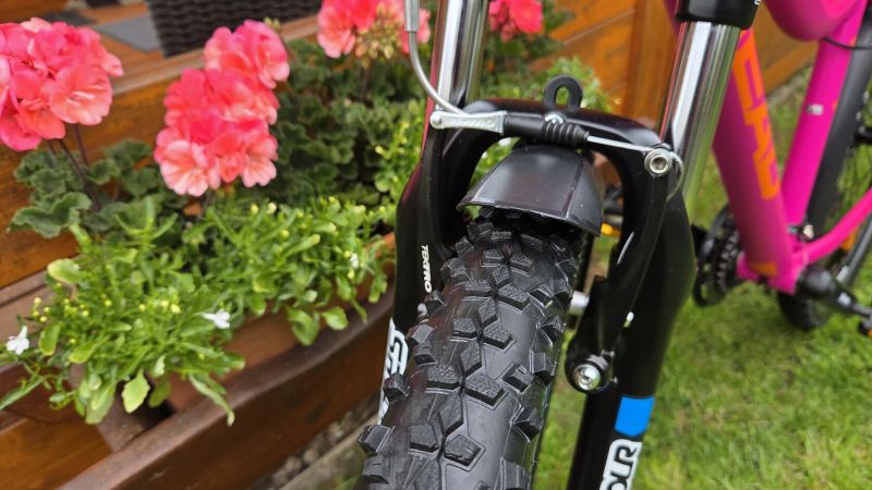 Dívčí horké kolo HEAD Tacoma 27,5" vel. 17" postava 162-174cm NOVÉ nevyužité.