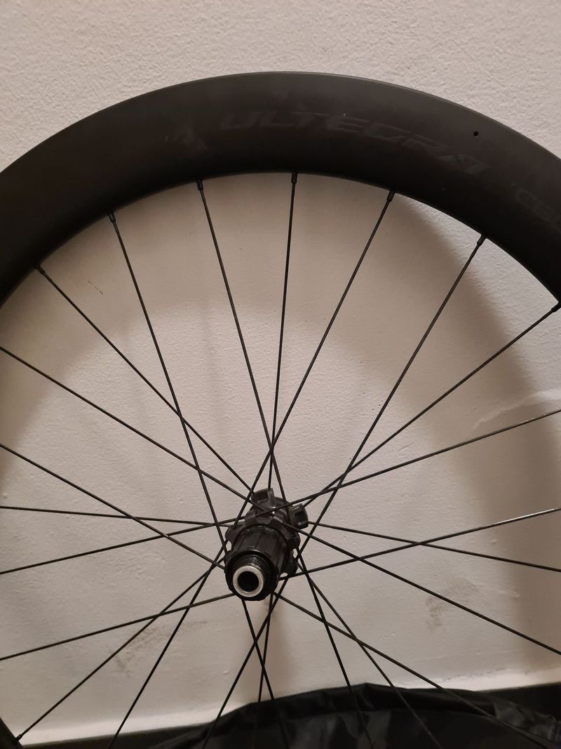 Sada kol Shimano Ultegra WH-R8170-C60-TL Disc 