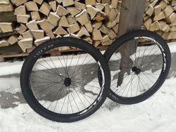 Zapletená kola Bontrager + pláště WTB