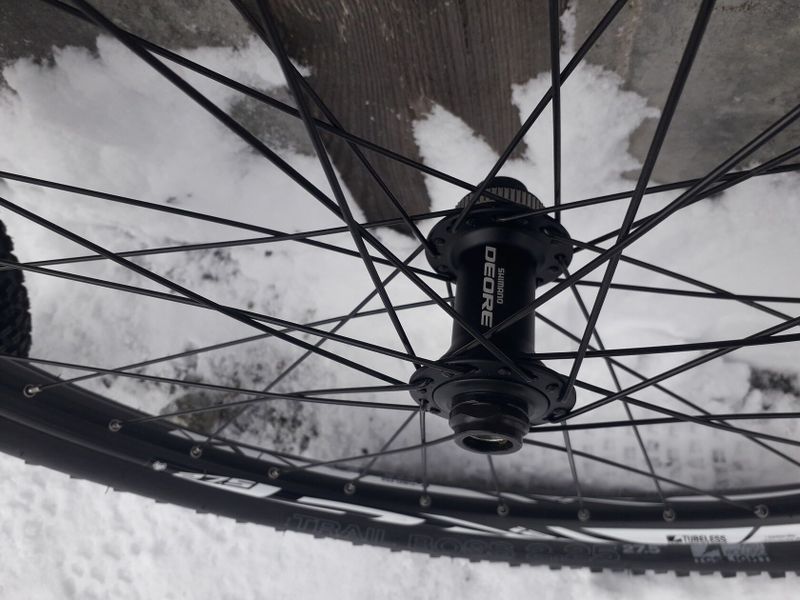 Zapletená kola Bontrager + pláště WTB