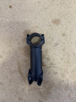 Prodám představec Cannondale THREE 100mm