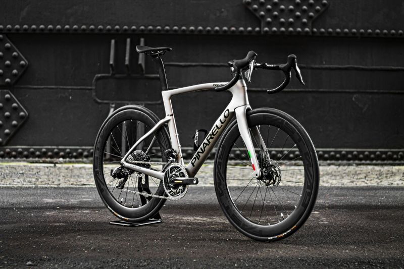 "Rezervovano" Pinarello F, Sram Etap AXS 2x12, FastWay Carbon