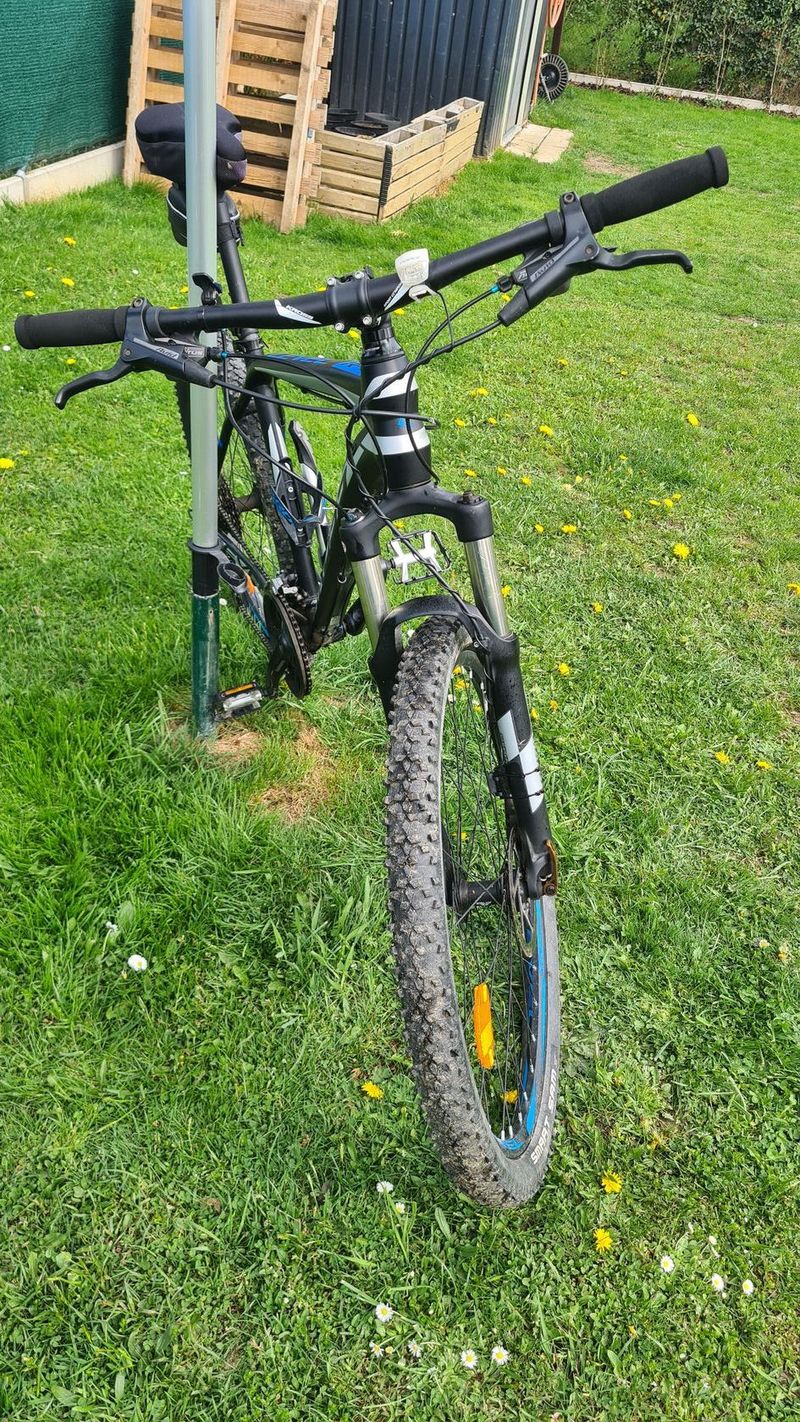 Kross Level R4