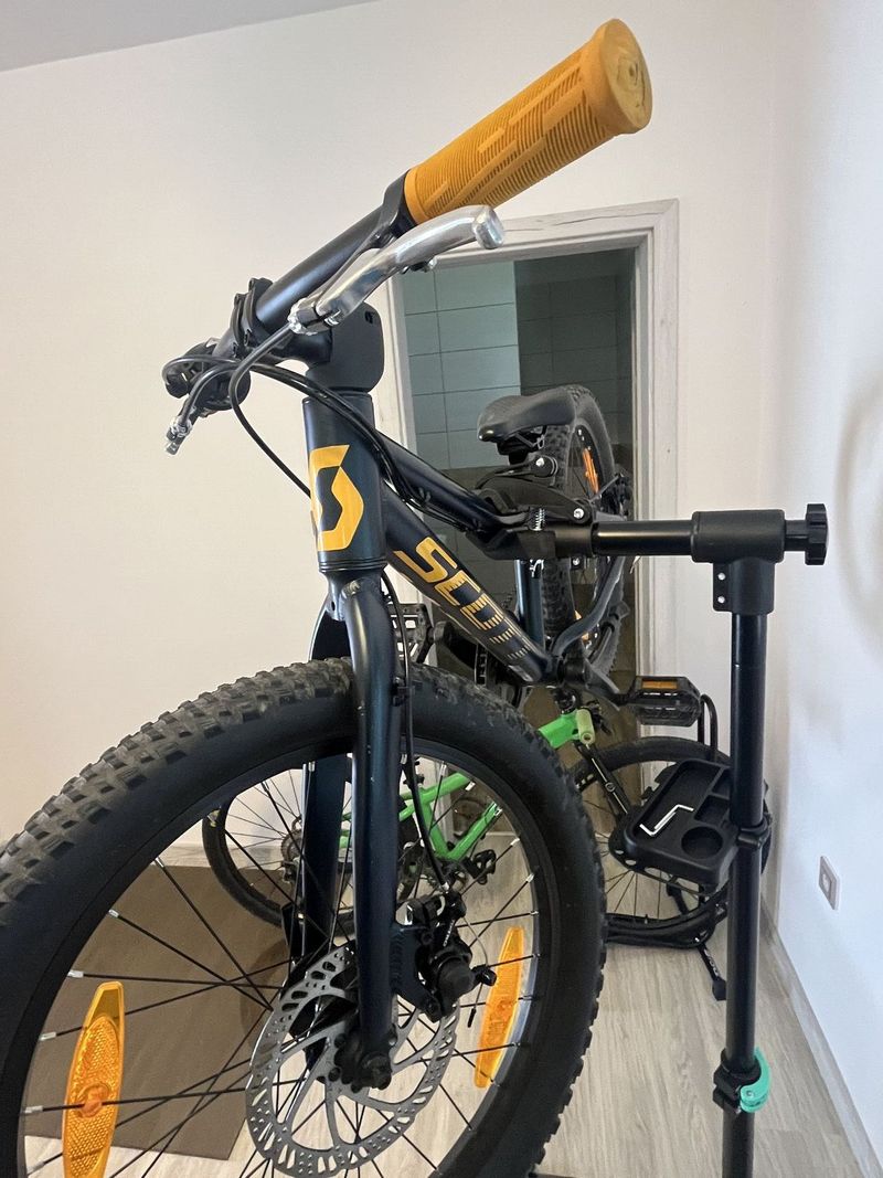 SCOTT SCALE 20 RIGID