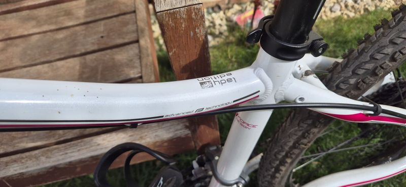 Juniorské dívčí kolo Force Amelia rám 14,5", kola 26"
