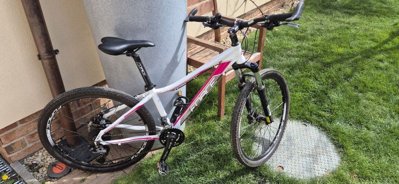 Juniorské dívčí kolo Force Amelia rám 14,5", kola 26"