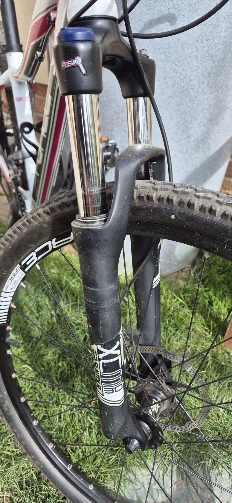 Juniorské dívčí kolo Force Amelia rám 14,5", kola 26"