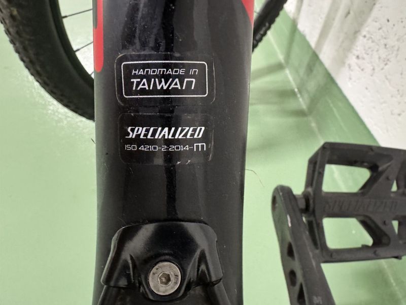 Prodám celoodpružené karbonové XC kolo Specialized Epic (vel. M) – SRAM GX, RaceFace, 11sp