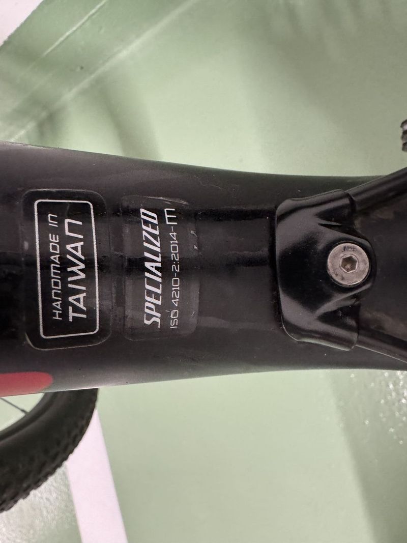 Prodám celoodpružené karbonové XC kolo Specialized Epic (vel. M) – SRAM GX, RaceFace, 11sp