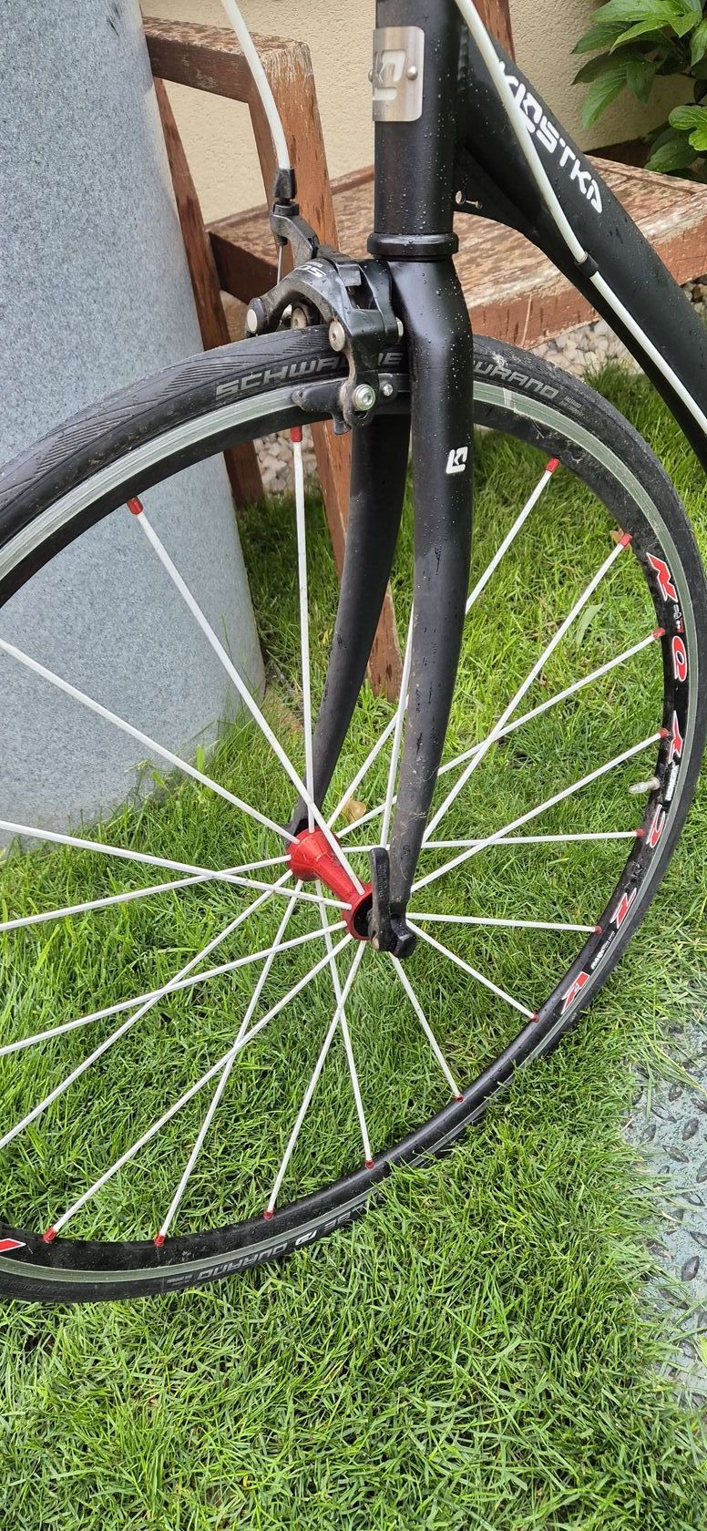 Závodní koloběžka KOSTKA RACER - hliníkový rám, kola Remerx 27/20"