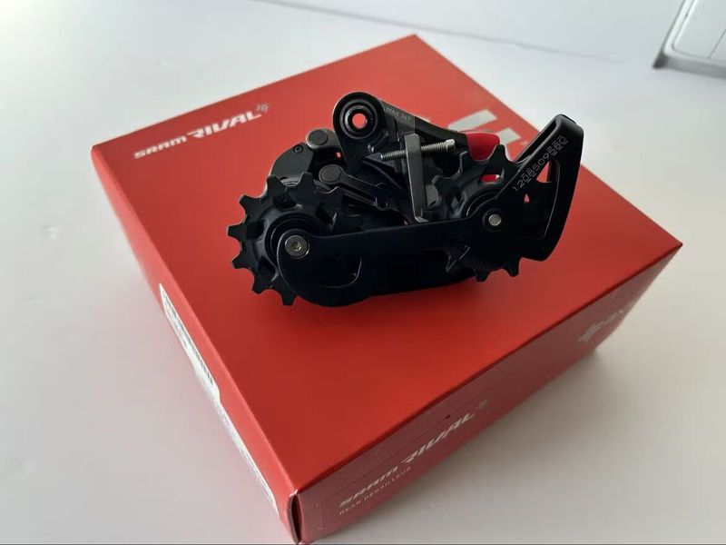 Nová přehazovačka Sram Rival AXS Max 36T - bez baterie