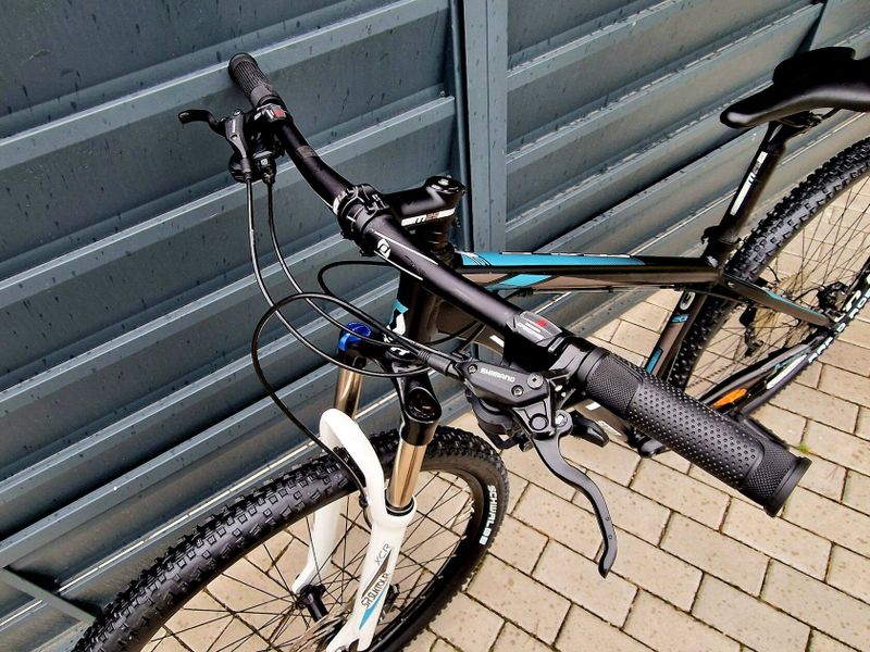 (75)Horské hliníkové kolo Scott 29"
